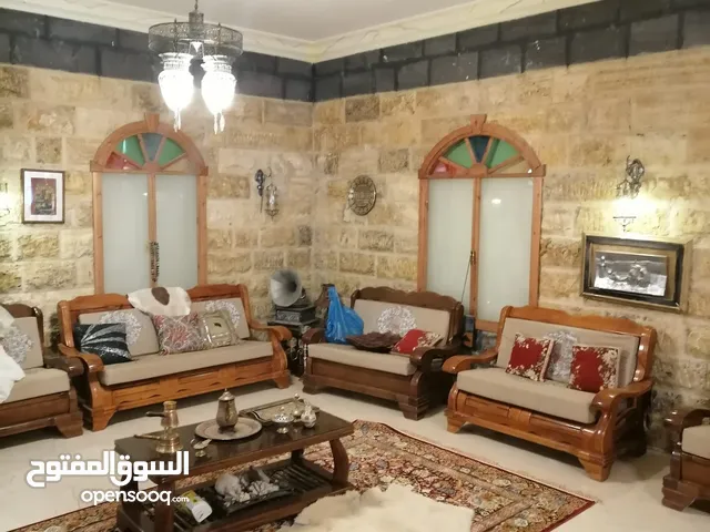 700 m2 5 Bedrooms Villa for Rent in Amman Jubaiha