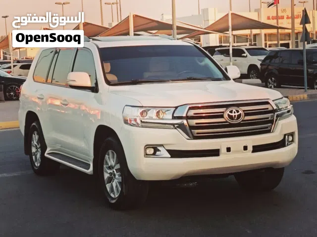 2018 Toyota Land Cruiser GXR