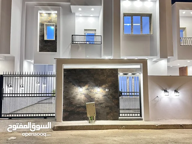 300m2 4 Bedrooms Villa for Sale in Tripoli Salah Al-Din