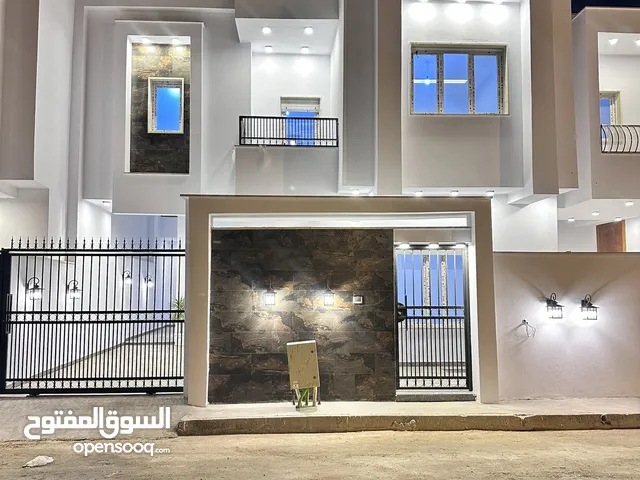 300 m2 4 Bedrooms Villa for Sale in Tripoli Salah Al-Din