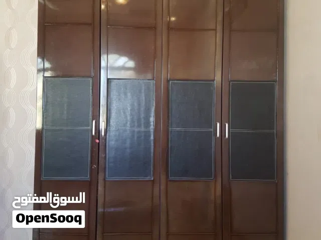 كبت و تسريحة بحالة ممتازة