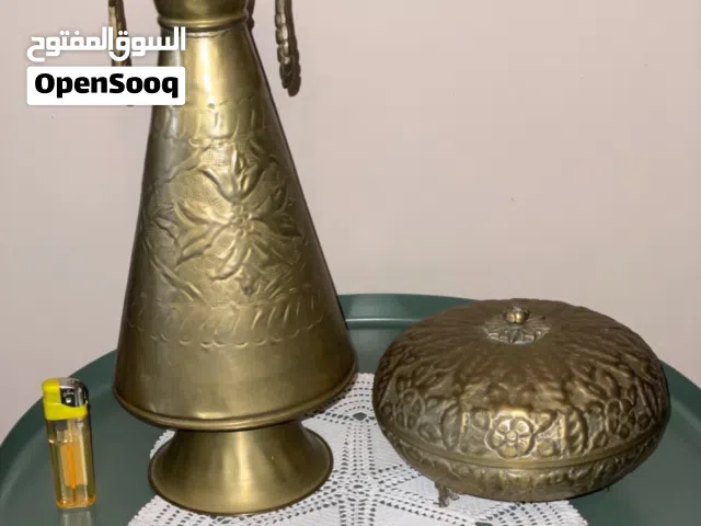 نحاس قديم 8 قطع وطقم فضيات انظر الصور والتفاصيل في الوصف.