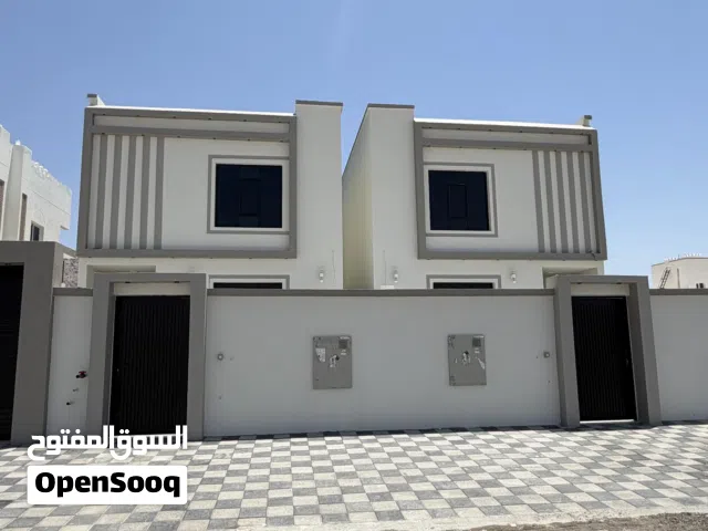 275 m2 4 Bedrooms Villa for Sale in Muscat Amerat