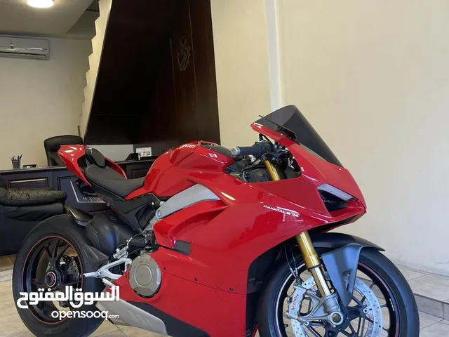 Ducati Panigale V4 S 2018 in Amman