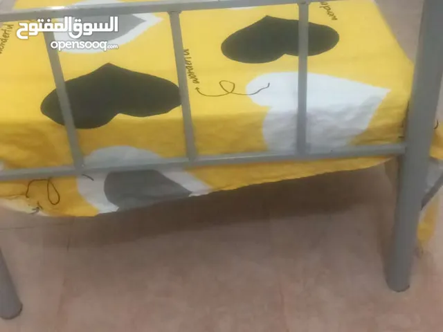 3 سراير حديد باستعمال نظيف