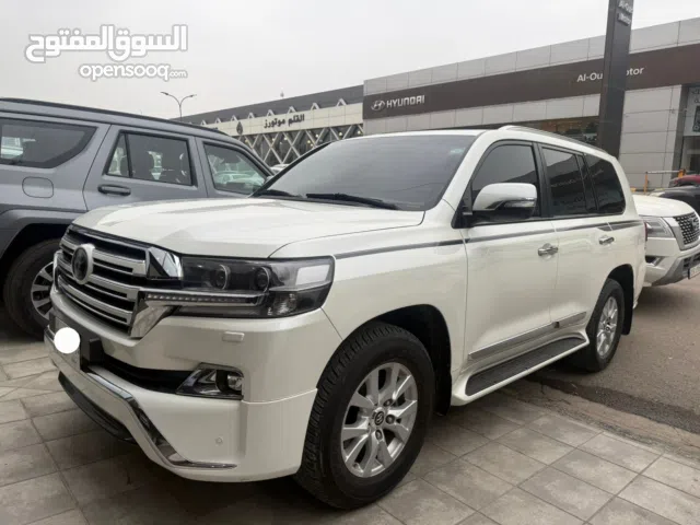 Used Toyota Land Cruiser in Baghdad