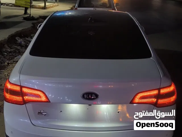 2011 Kia Cadenza Standard