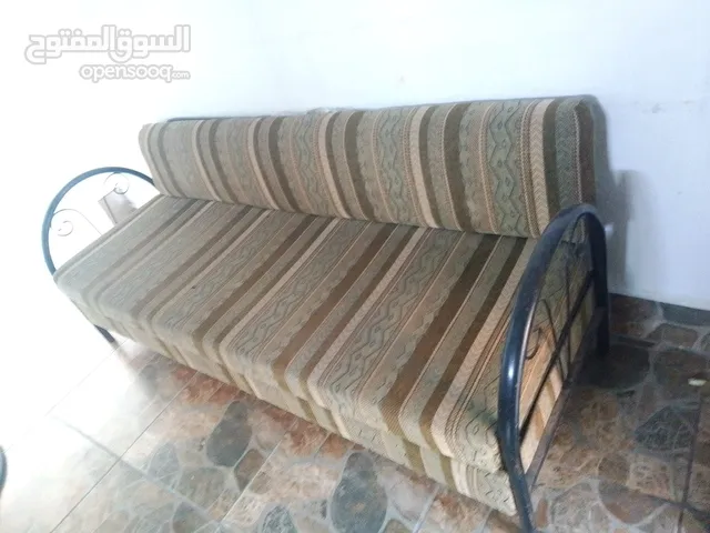 سجلونة حديد بحالة جيدة في الزرقاء