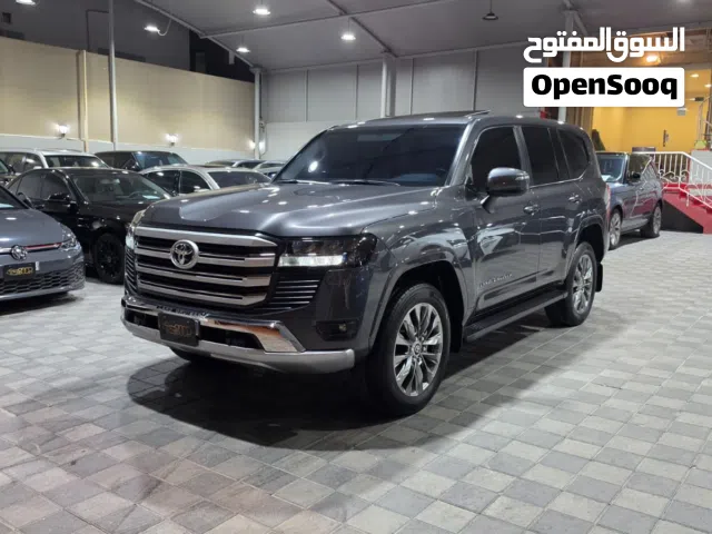 2024 Toyota Land Cruiser GXR