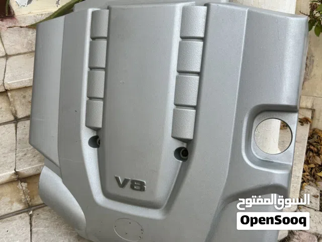 غطاء ماكينة لاند كروزر 2008