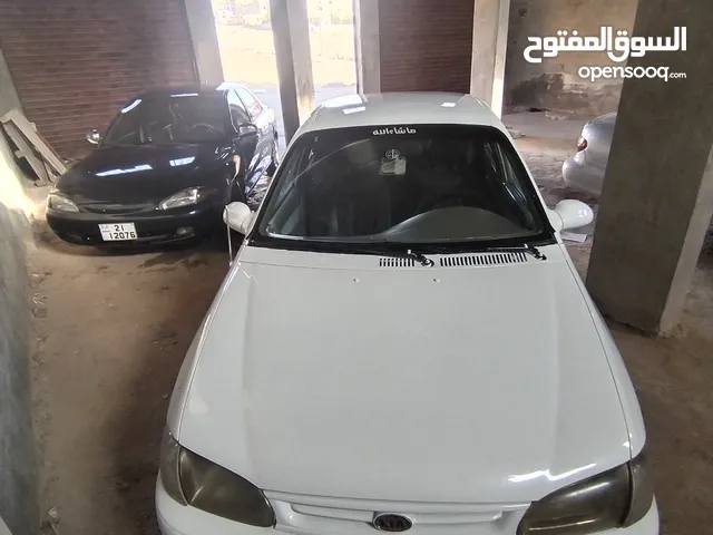 كيا افيلا 1998