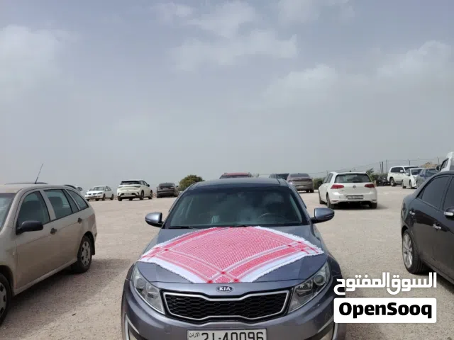 2013 كيا اوبتيما Standard