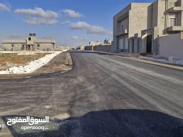 قطعة أرض مخطط بوعطني حي الزهور شارع الفندق الفخامة انارة وقطران كامل محول خاص بكل قطعة مساحة 500 م