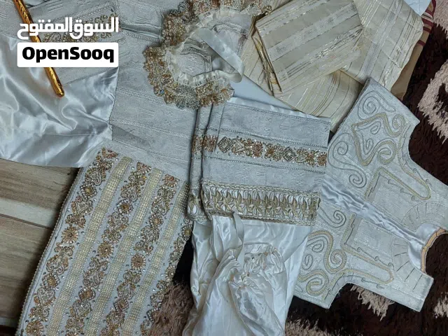 بدله كبيره كامله مستعمله استعمال نضيف