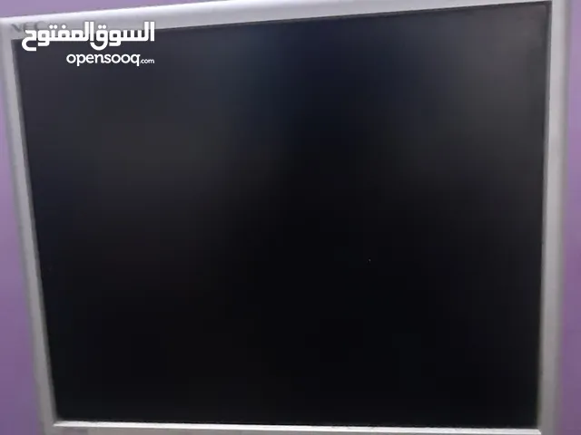 شاشة كمبيوتر NEC 17 بوصة LCD بحالة ممتازة (شاشة كريستال سائل – غير LED)