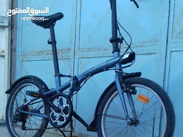 لعشاق الرياضة و المغامرات ولمحبي البيئة شركة Btwinتقدم لكم دراجة من نوعtilt120وبمواصفات رائعة