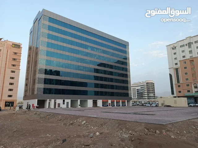 مكاتب ذكية للبيع في غلا الاولي مساحات متنوعه مباشرة من المالك