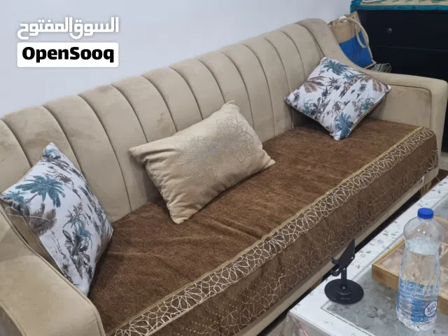 Beautiful sofa set for sale