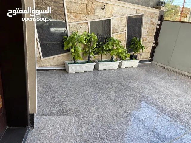 200 m2 5 Bedrooms Townhouse for Sale in Baghdad Ameria