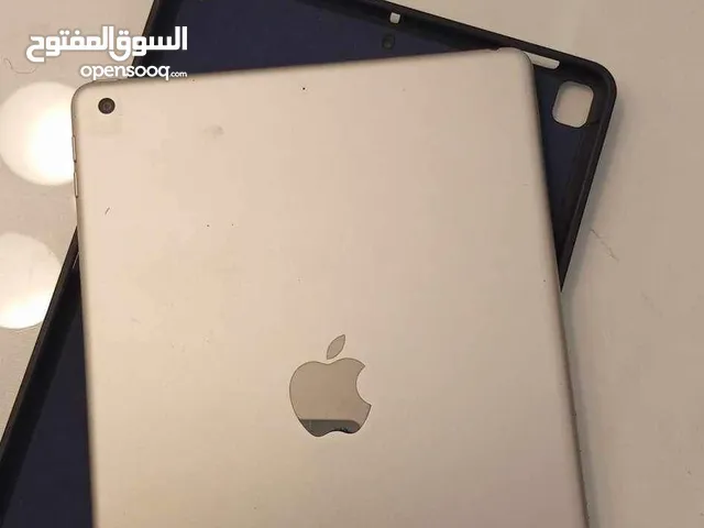 Apple iPad 8 128 GB in Tripoli