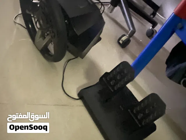 جهاز سواقة للبلايستيشن اي نوع و حالته تمام ما فيه اي مشكلة (قابل للتفاوض)