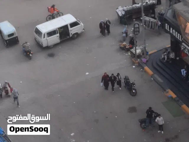 شقة للتمليك مرخصه بين فيصل والهرم شارع العريش الرئيسى