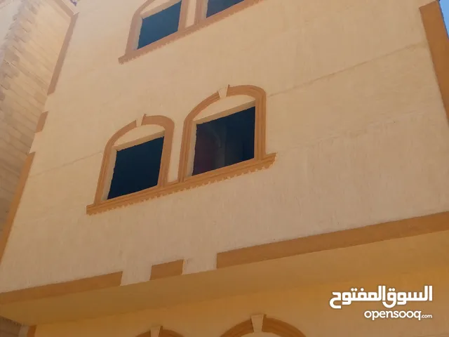 عمارة رائعة دبل فيس للبيع