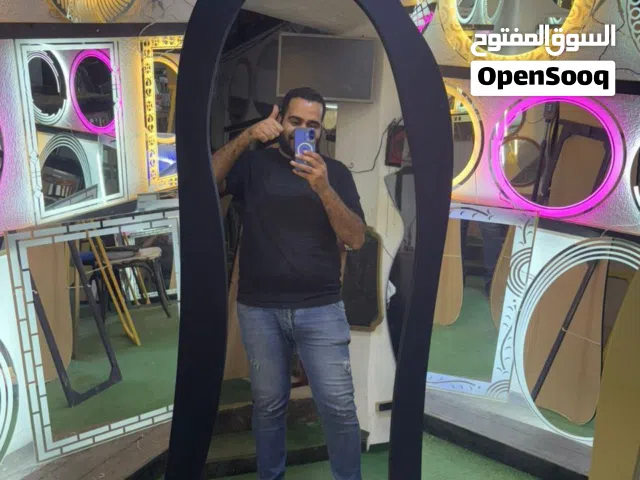 مراية باطار خشب عريض