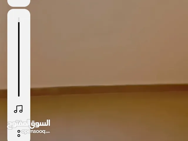 شقة بالعقيلة قطعة 3 3 غرف منهم واحدة ماستر