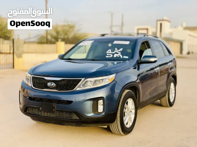 كيا سورينتو 2015 توب نظافة ومافيهاش ارباق طالع وثلاث صفات