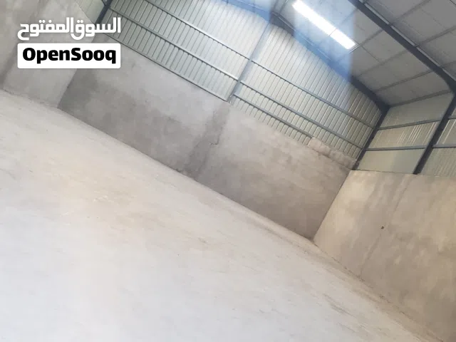 هنجر لليجار قريب شارع خولان على شارع 24. للايجار