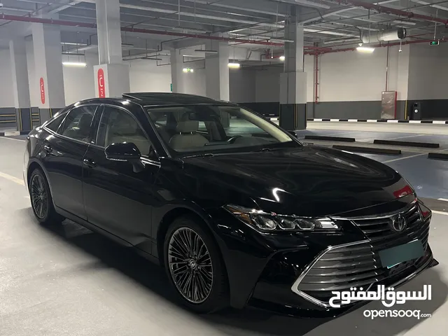 أفالون 2019 رقم 1 نظييفه جدا وحادثها باب فقط