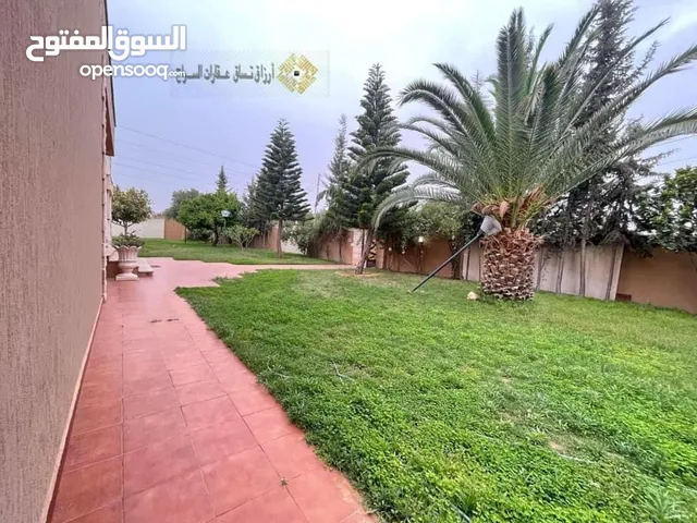1 m2 3 Bedrooms Villa for Rent in Tripoli Al-Serraj
