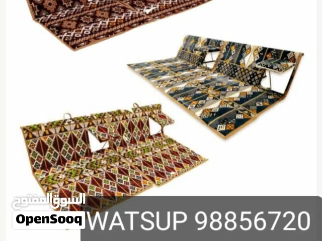 جلسه ملكيه من  حديد القوي والخفيف تتصفط لسهوله التخزين ( فقط كراسي ) مقاس 120يم او 2 متر