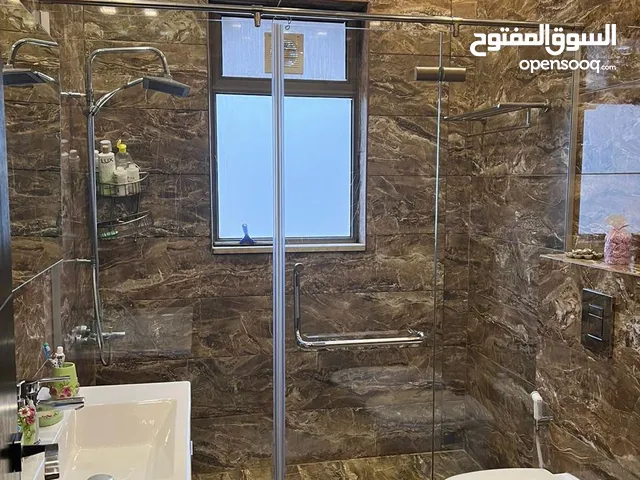 223m2 4 Bedrooms Apartments for Sale in Amman Al Rabiah