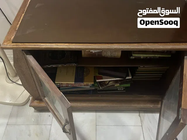ميز تلفزيون