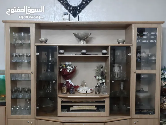 بوفيه للبيع بحالة ممتازة
