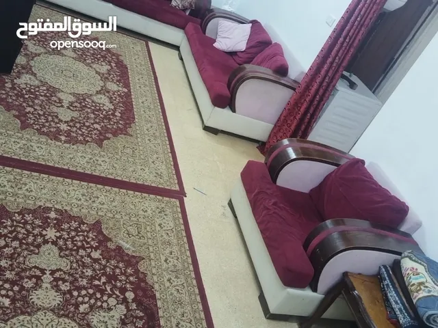 كنب للبيع بسعر مغري