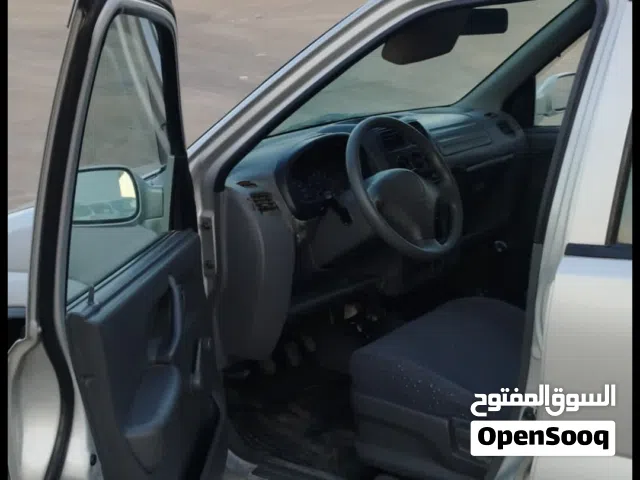 2001 Suzuki APV