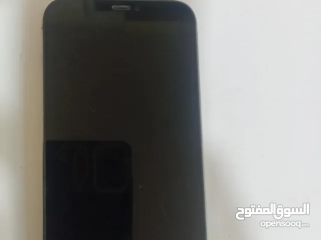 ايفون 12 pro البطارية 88 الأصلية الجهاز نفظيف وسريع وفيس إيدي شغال ميه بالميه بس مشعور الباك الخلفي