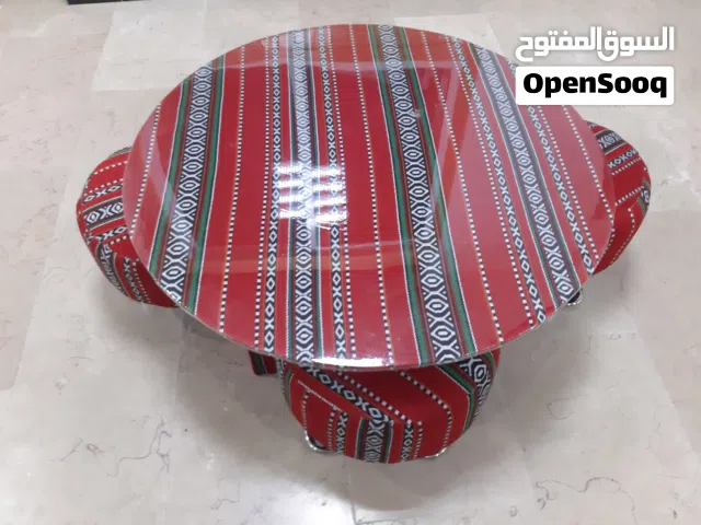 البدر للمفروشات  مجموعة أعمال خشبية خفيفة في الورشة  طبلية 75 سم وارتفاع تقريبا 25 سم السعر 8 ريال