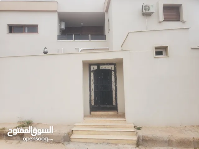 230 m2 3 Bedrooms Villa for Rent in Tripoli Al-Serraj