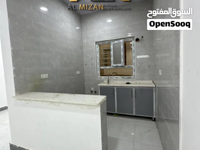 90 m2 2 Bedrooms Apartments for Rent in Basra Muhandiseen