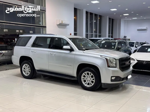 GMC Yukon 2018 (Silver)