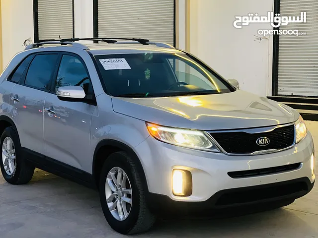 Used Kia Sorento in Tripoli