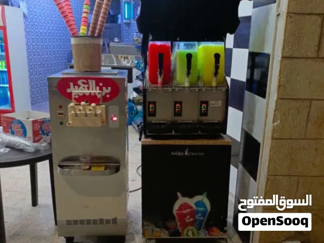 عدة قهوة للبيع بسعر مغري ماكينة سلاش وبوظة