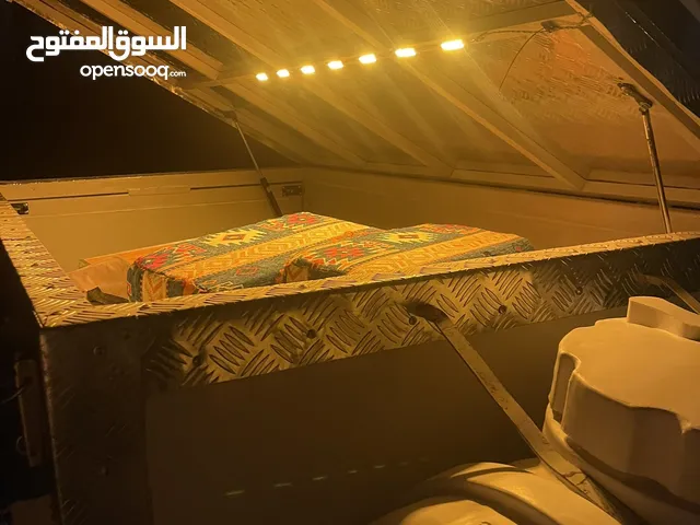 عربة للرحلات مزوده بالاناره وبريشر ماء