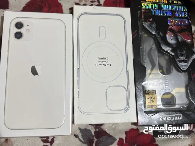 ايفون 11 بلكرتونه مع جميع اغراضه