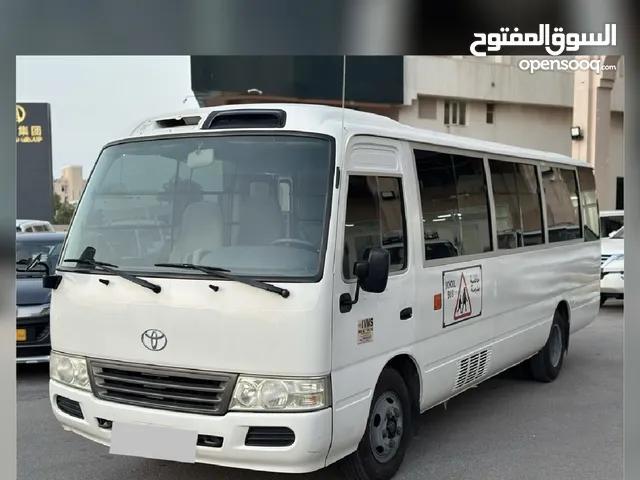 باص تيوتا كوستر 29 راكب  (بترول ) نظيف جدا جدا بحالة الوكالة