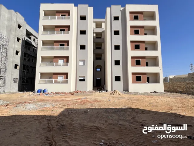 شقق سكنية بتقسيط المريح في عين زارة علي طريق الابيار الرئيسي قريبة من الدبلوماسي مول 1000د شهرياً